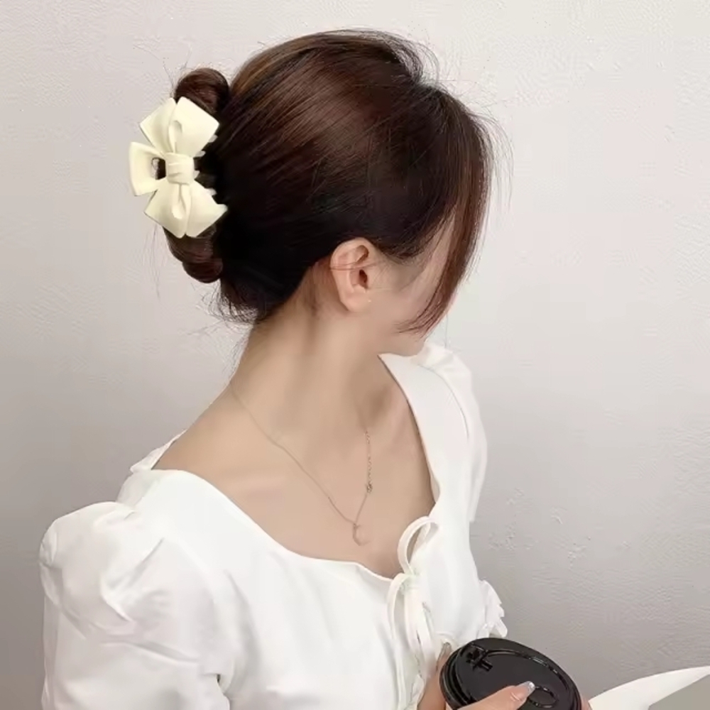 2 Elegant Cream Hair Bow